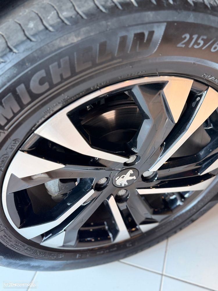 Peugeot 2008 1.2 PureTech GT Line - 7