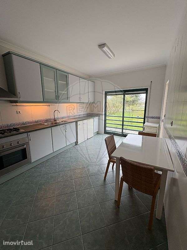 Apartamento T3 para arrendamento - Grande imagem: 2/25