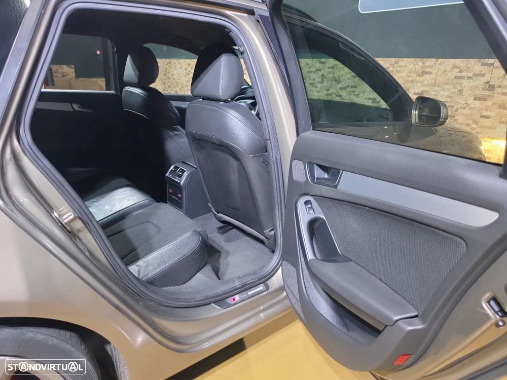 Audi A4 Avant 2.0 TDI S-line - 11