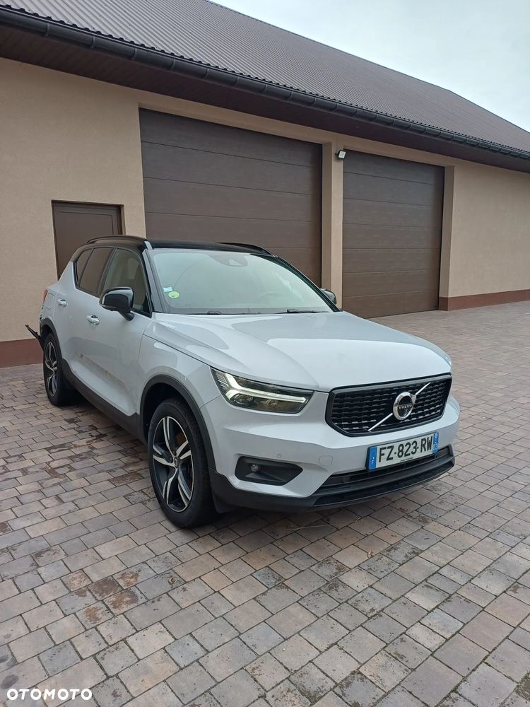Volvo XC 40 - 3