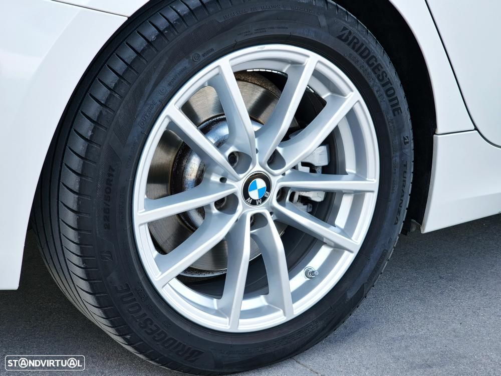 BMW 320 e Touring Line Sport Auto - 30