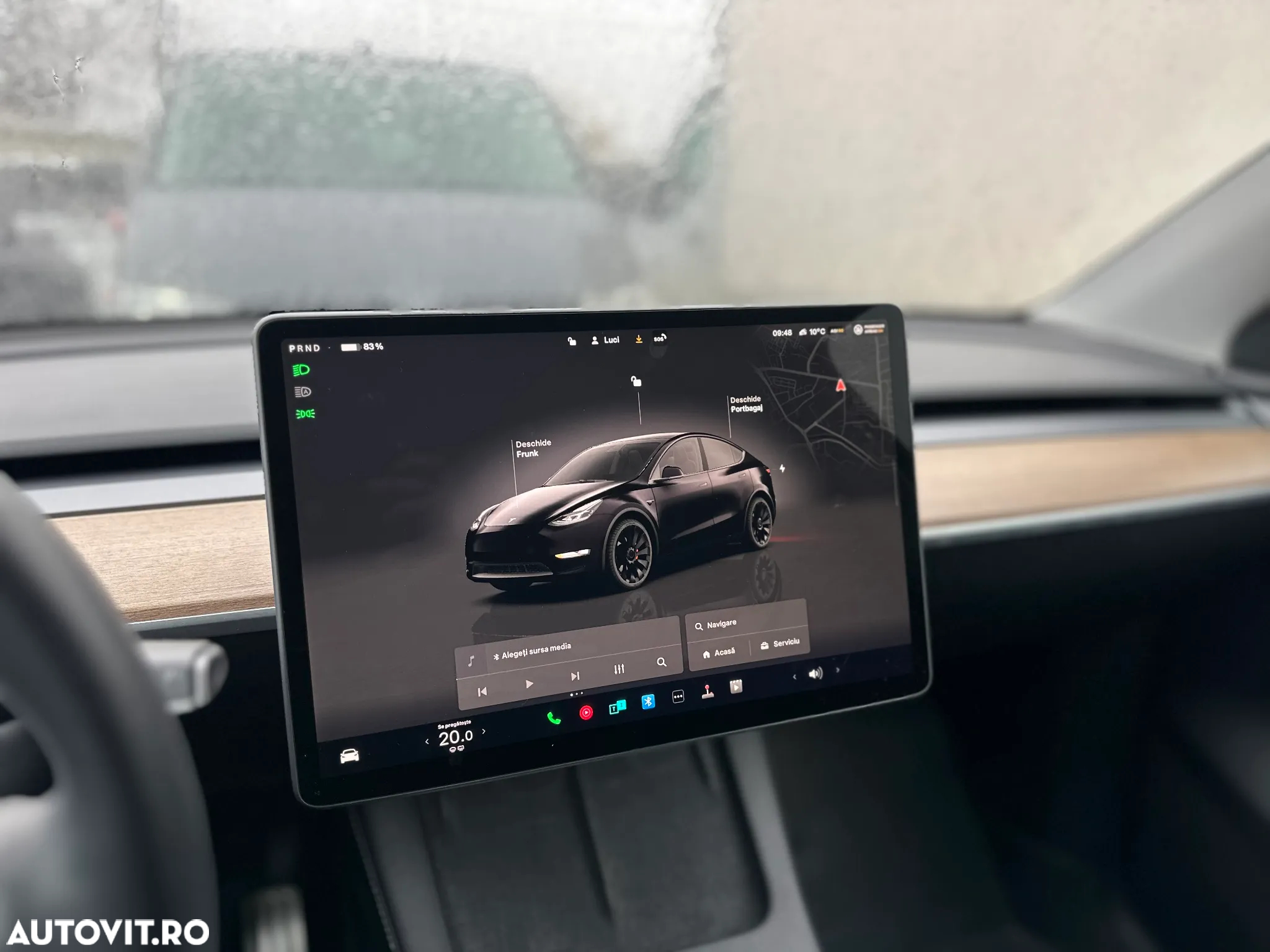 Tesla Model Y - 9