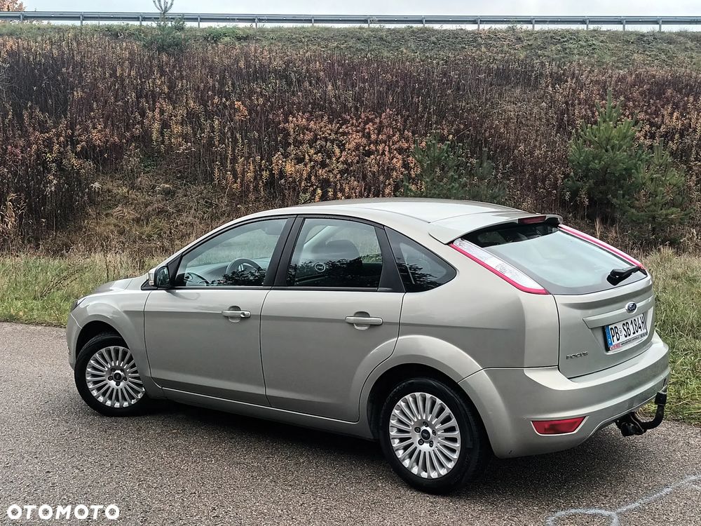 Ford Focus 1.6 16V Titanium - 13