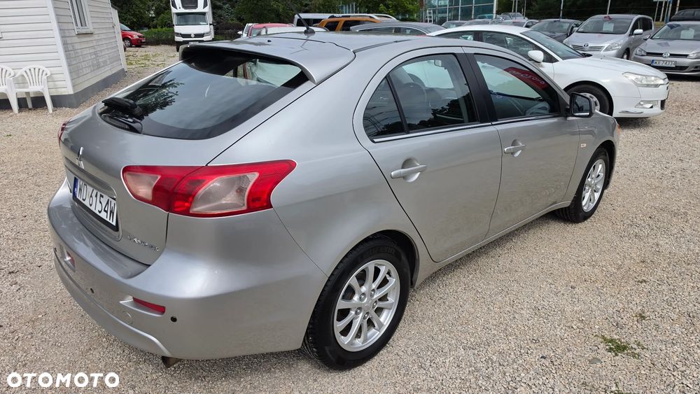 Mitsubishi Lancer 1.6 Invite - 14