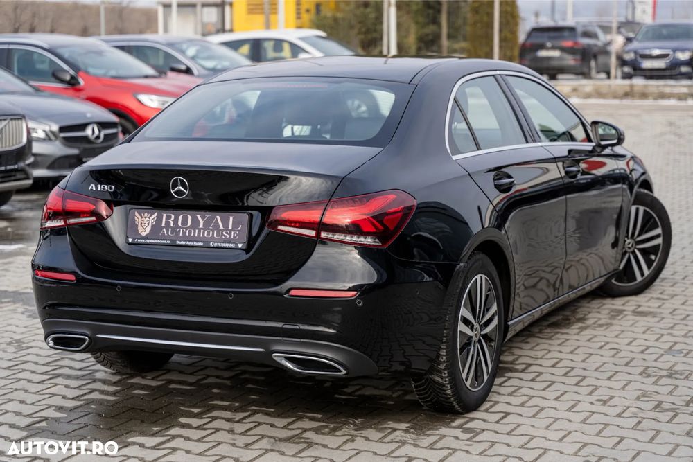 Mercedes-Benz A 180 7G-DCT Progressive Advanced - 3