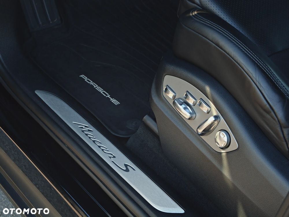Porsche Macan - 4