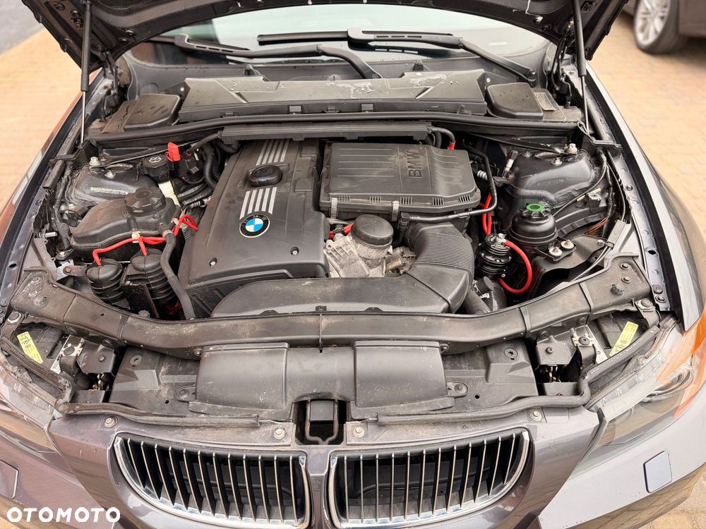 BMW Seria 3 335i xDrive - 8