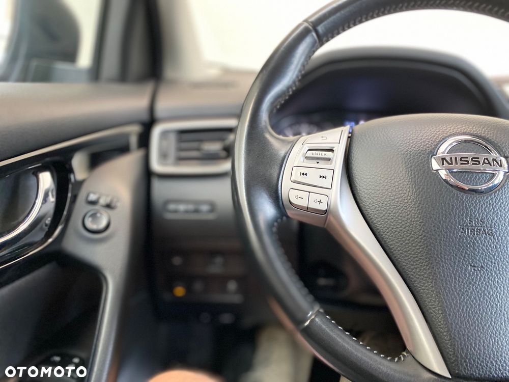 Nissan Qashqai 1.2 DIG-T N-Tec EU6 - 23