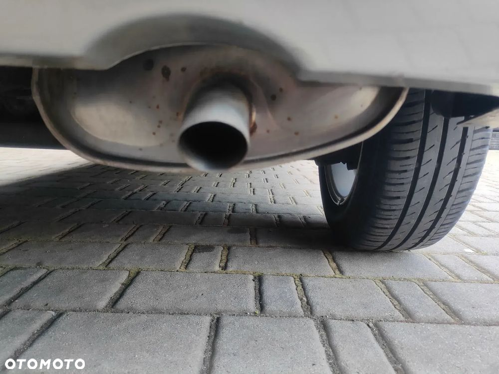 Nissan Almera 1.5 visia - 33