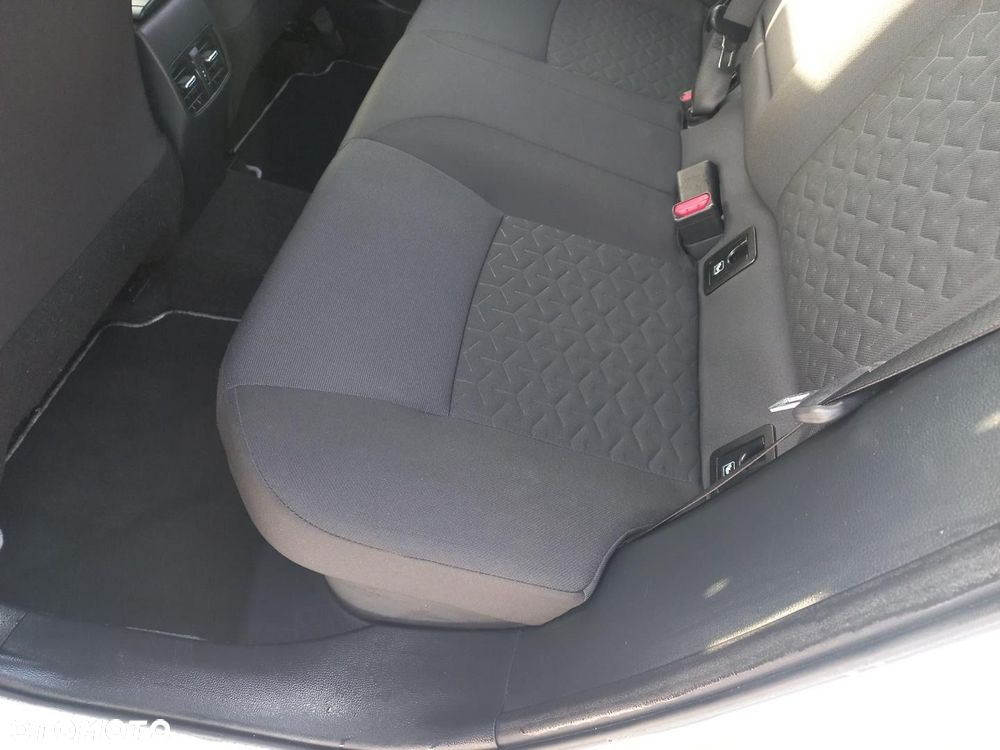 Toyota Corolla 1.8 Hybrid Comfort - 10