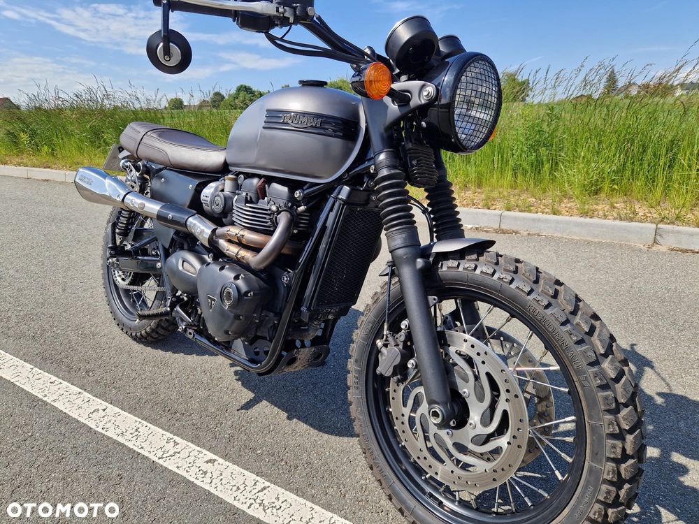 Triumph Bonneville - 15