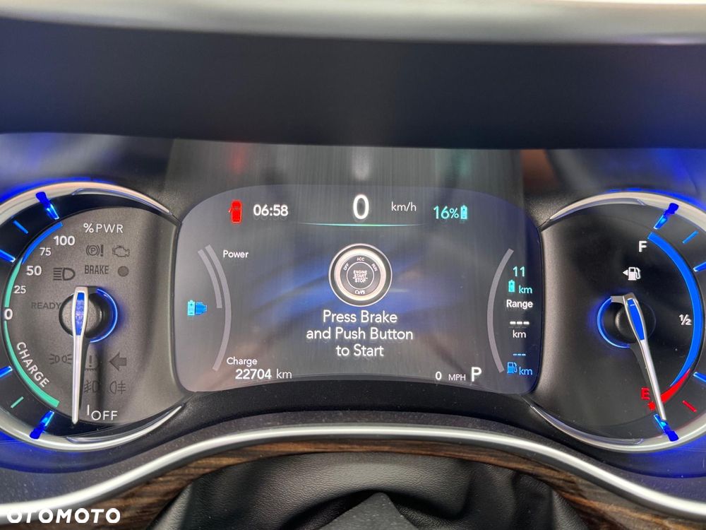 Chrysler Pacifica - 17