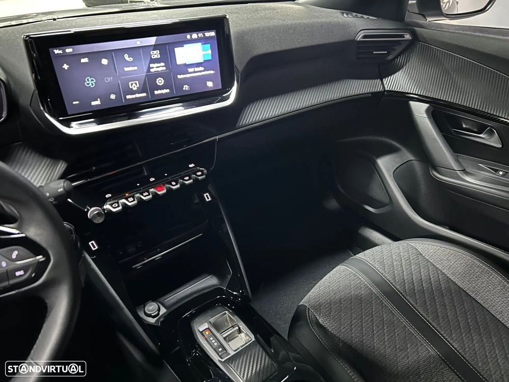 Peugeot 2008 1.2 Hybrid Allure e-DCS6 - 22