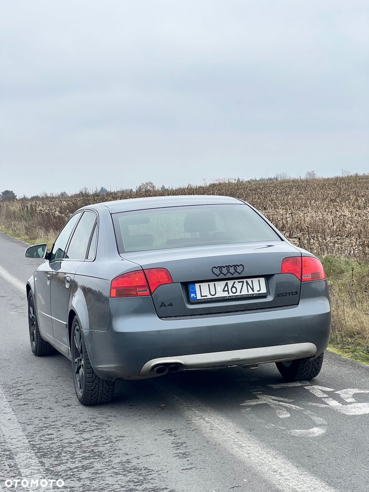 Audi A4 Avant 2.0 TDI - 12