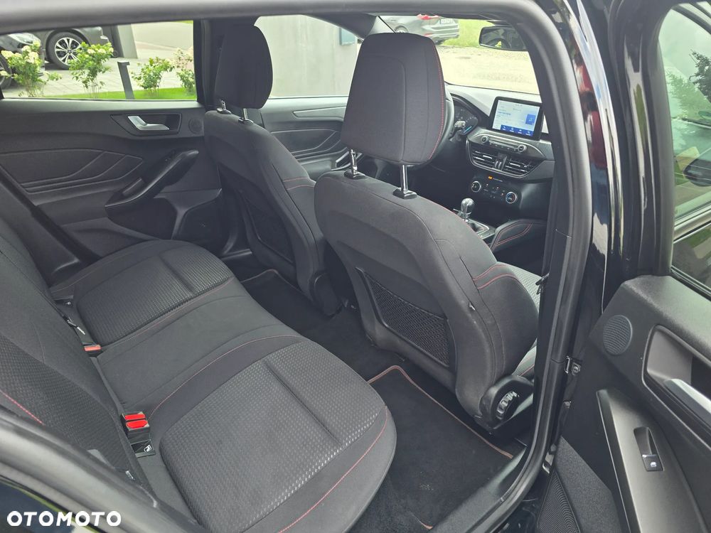 Ford Focus 1.5 EcoBoost ST-Line Business - 12