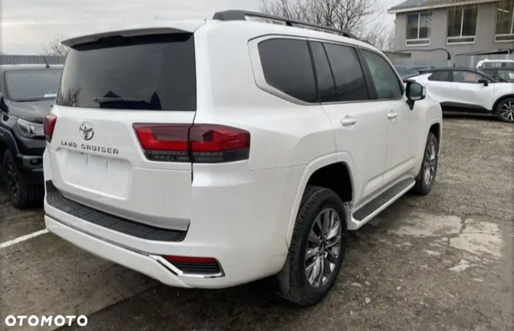 Toyota Land Cruiser - 6