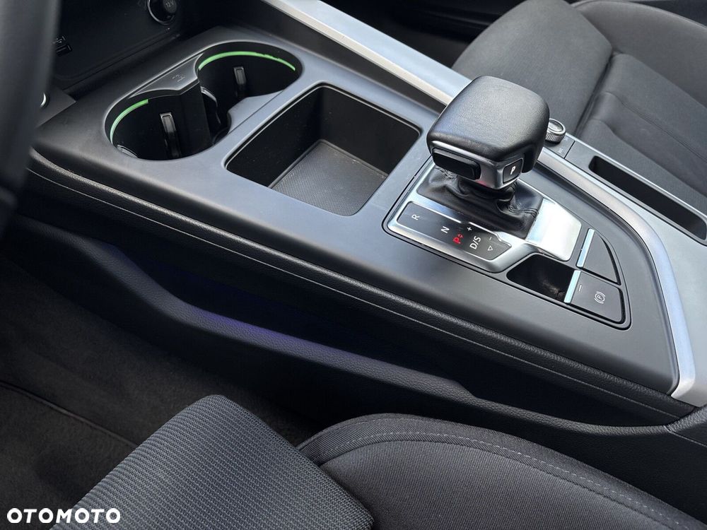Audi A4 Limousine - 21