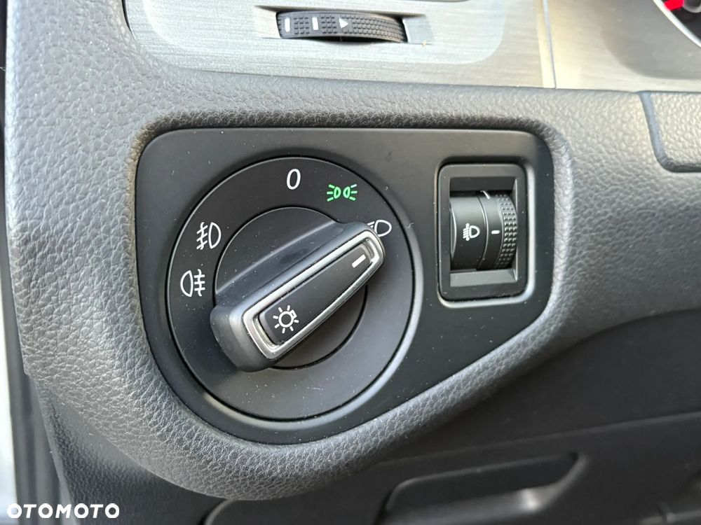 Volkswagen Golf 1.2 TSI BlueMotion Technology Comfortline - 19