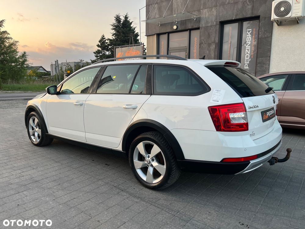 Skoda Octavia 2.0 TDI 4x4 DSG Scout - 4