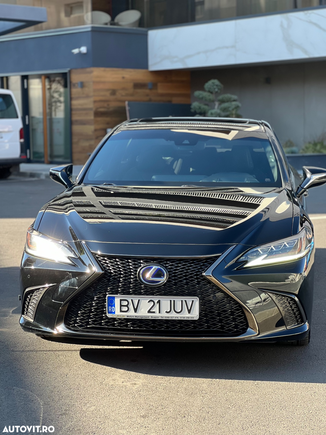 Lexus Seria ES 300h F Sport - 3