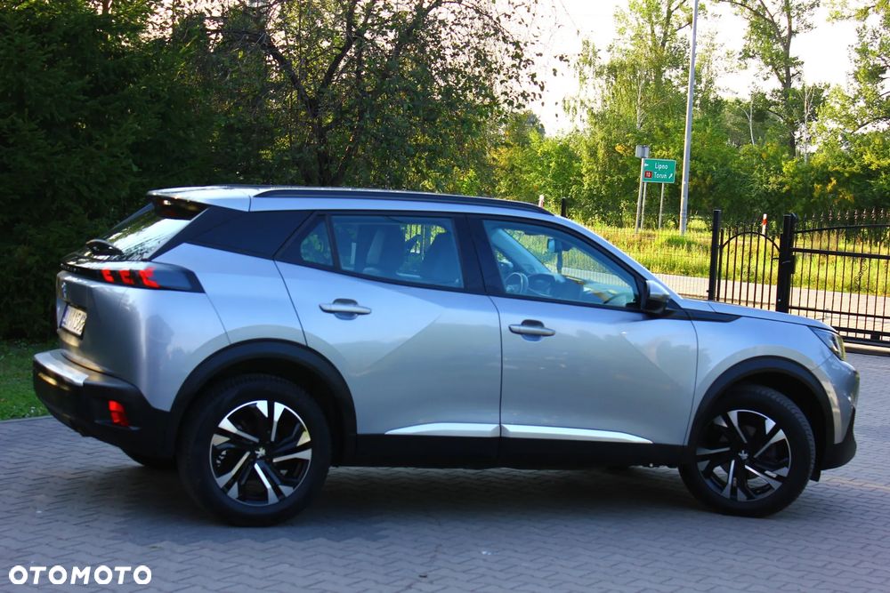 Peugeot 2008 1.5 BlueHDi Allure S&S - 10