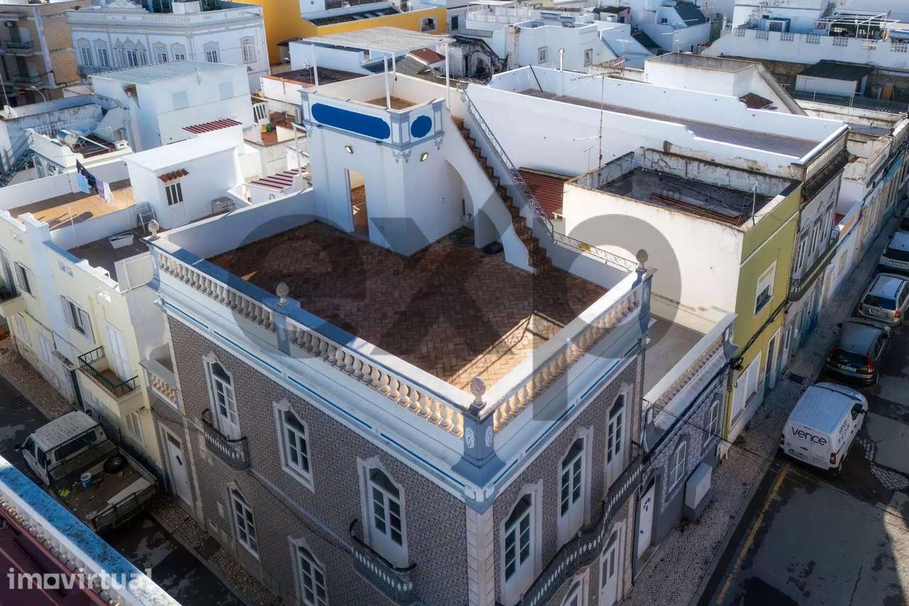 Deslumbrante moradia de grandes dimensões no coração de Olhão - Grande imagem: 2/60