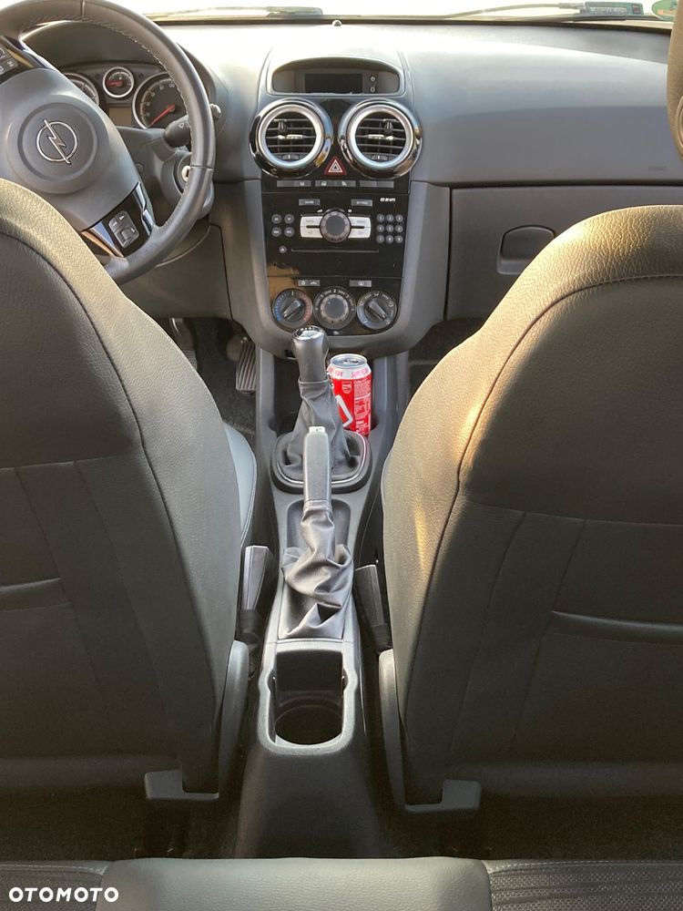 Opel Corsa - 16