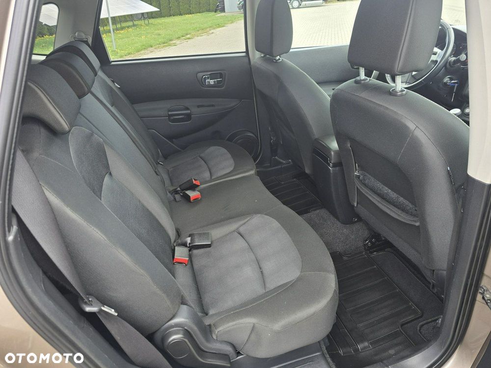 Nissan Qashqai+2 - 20