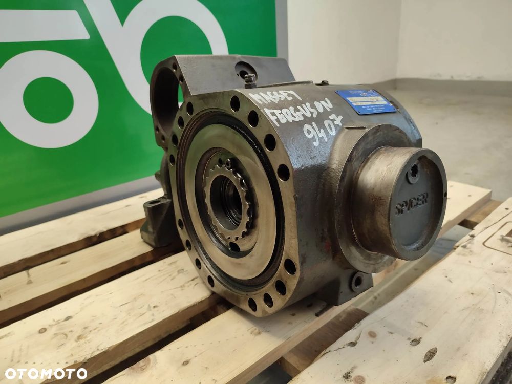 Atak Massey Ferguson 9407 (11x34)(R-ITA-761615) - 3