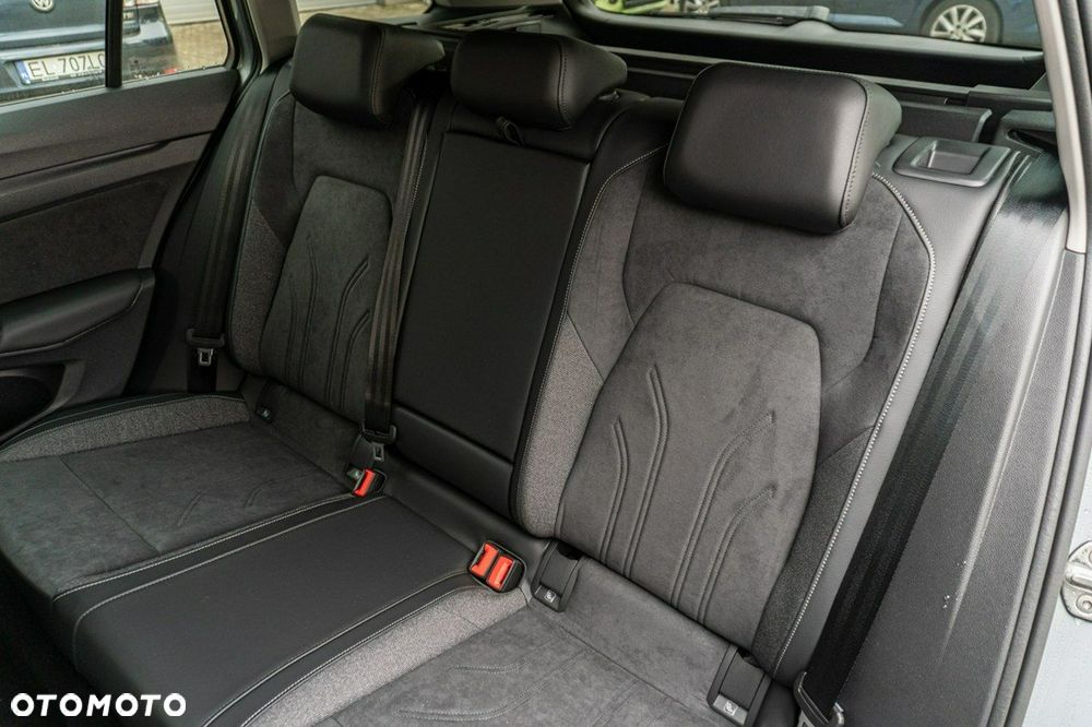 Volkswagen Golf - 16