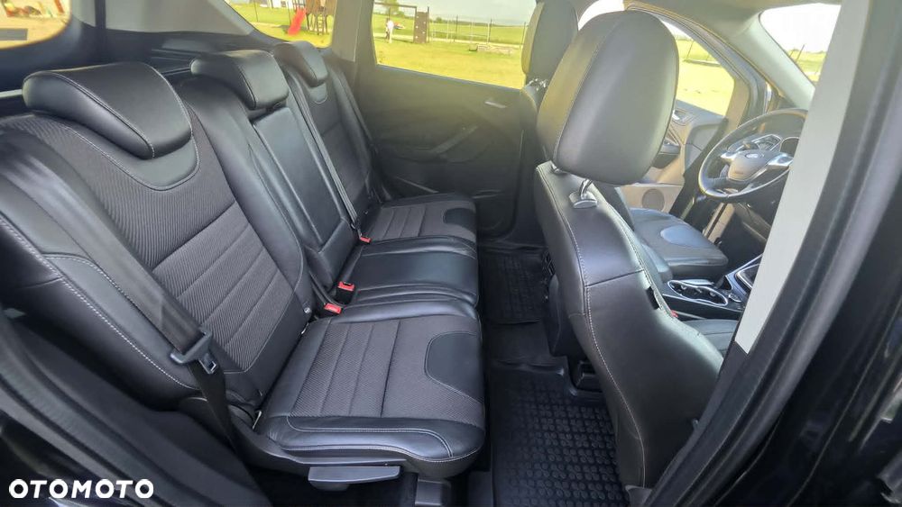 Ford Kuga 2.0 TDCi FWD Titanium - 11