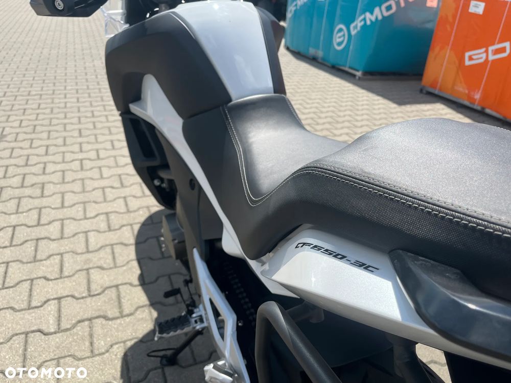 CFMoto 650 MT - 17