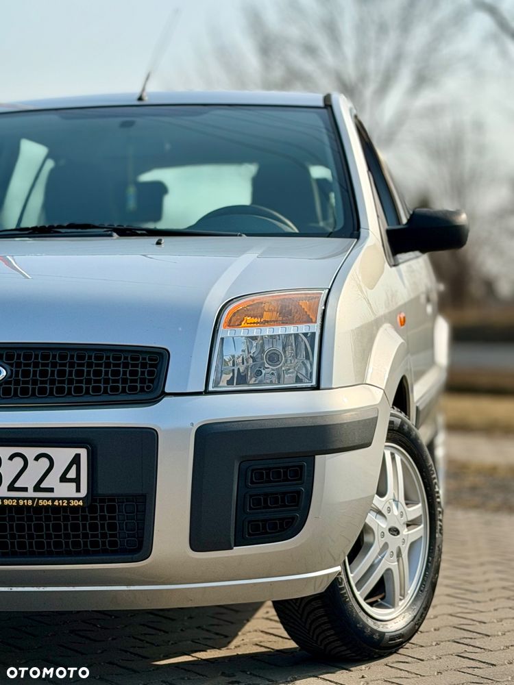 Ford Fusion 1.4 Elegance - 23