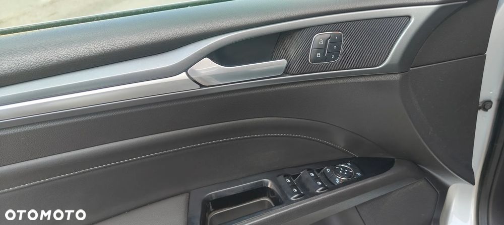 Ford Mondeo 2.0 TDCi STart-Stopp Titanium - 8