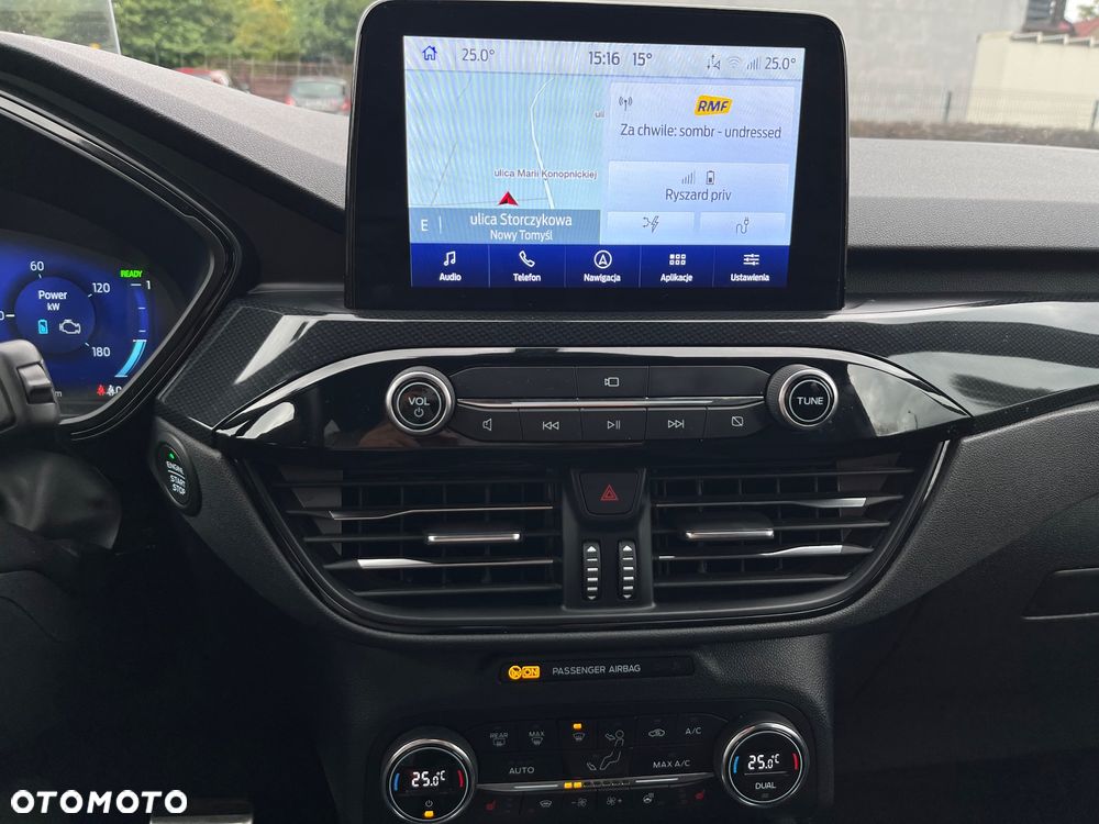 Ford Kuga 2.5P PHEV FWD ST-Line X - 16