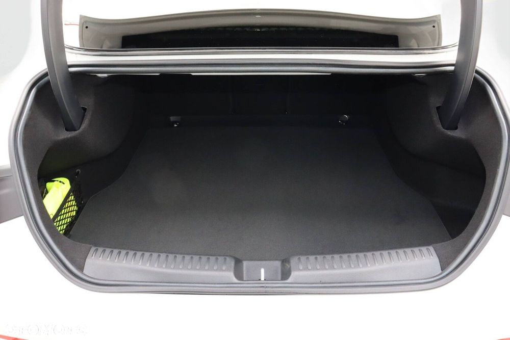 Mercedes-Benz CLA 200 mHEV 8G-DCT - 18