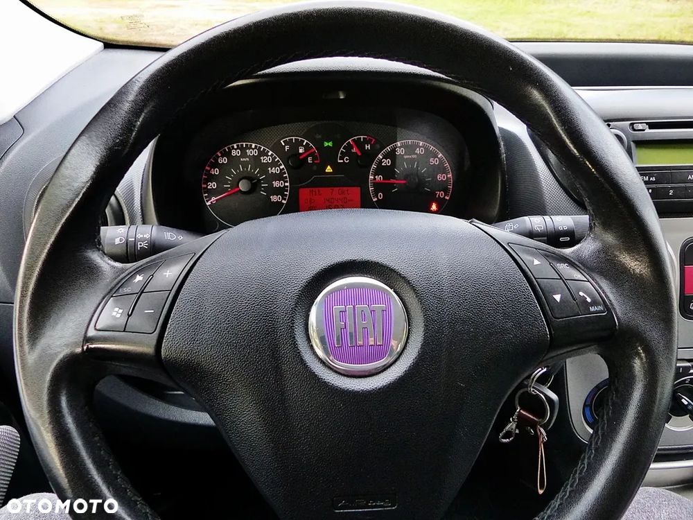 Fiat Qubo 1.4 8V MyLife - 26