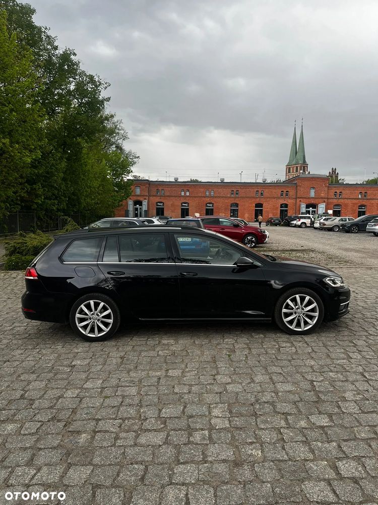 Volkswagen Golf - 10