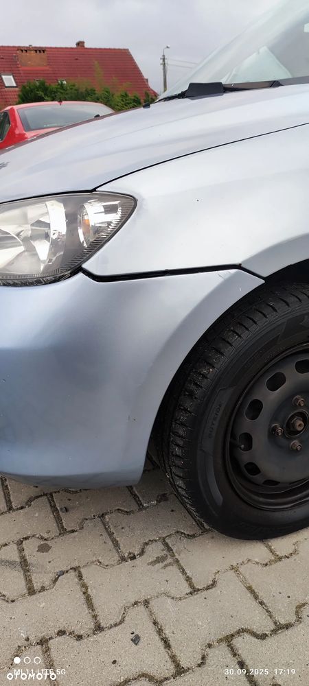 Mazda 2 - 4