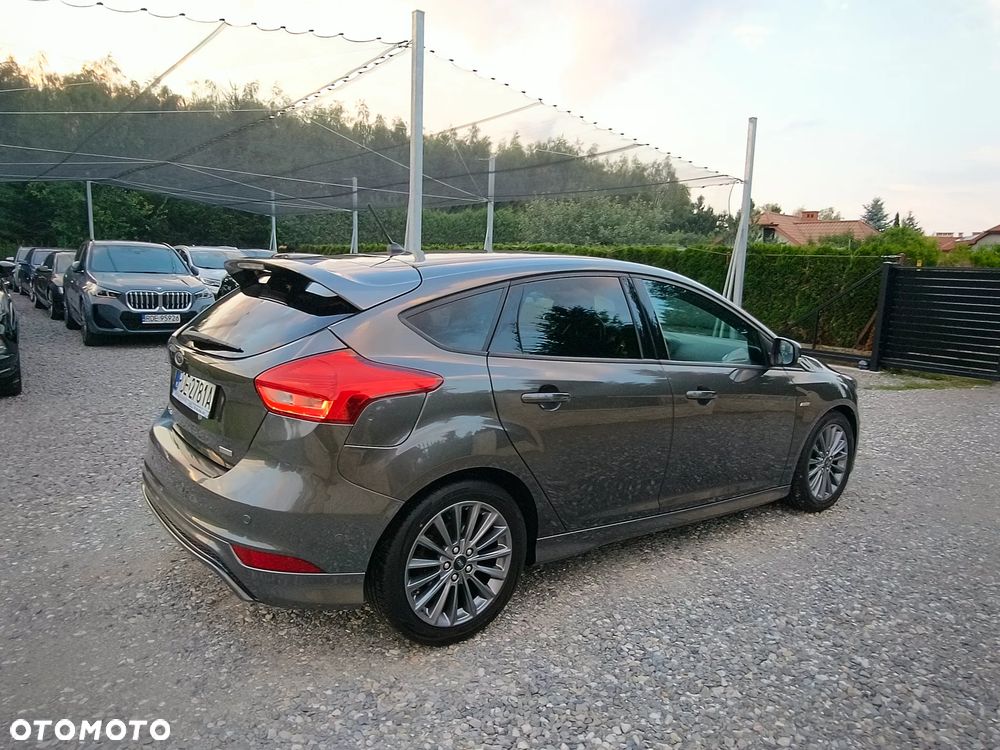 Ford Focus 1.0 EcoBoost ST-Line - 6