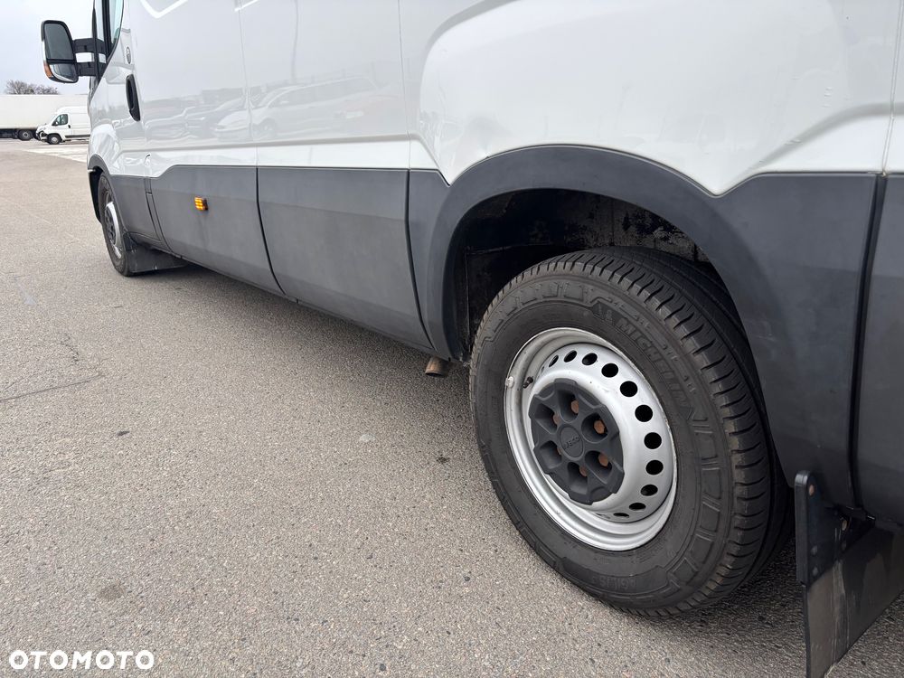 Iveco Daily 35s18 - 10