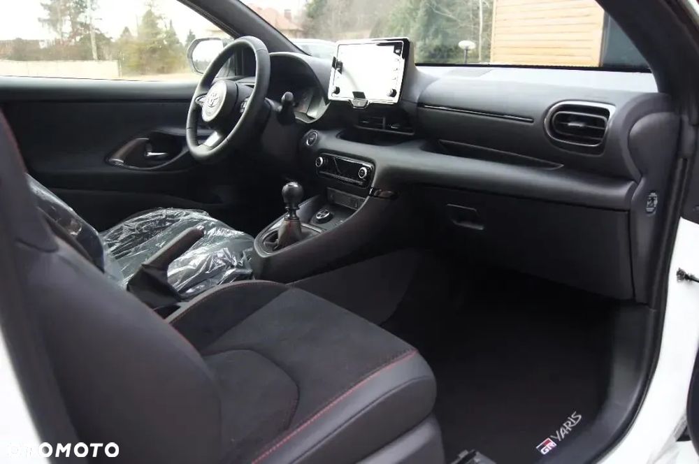 Toyota Yaris GR 1.6 Dynamic - 8