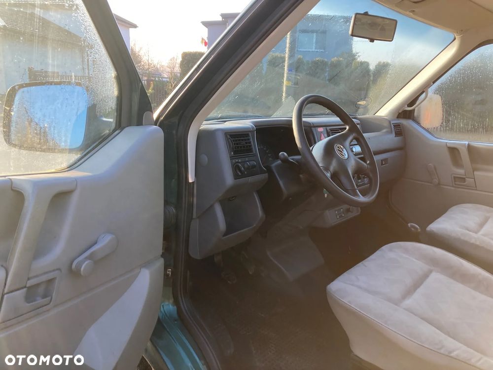 Volkswagen Transporter - 5