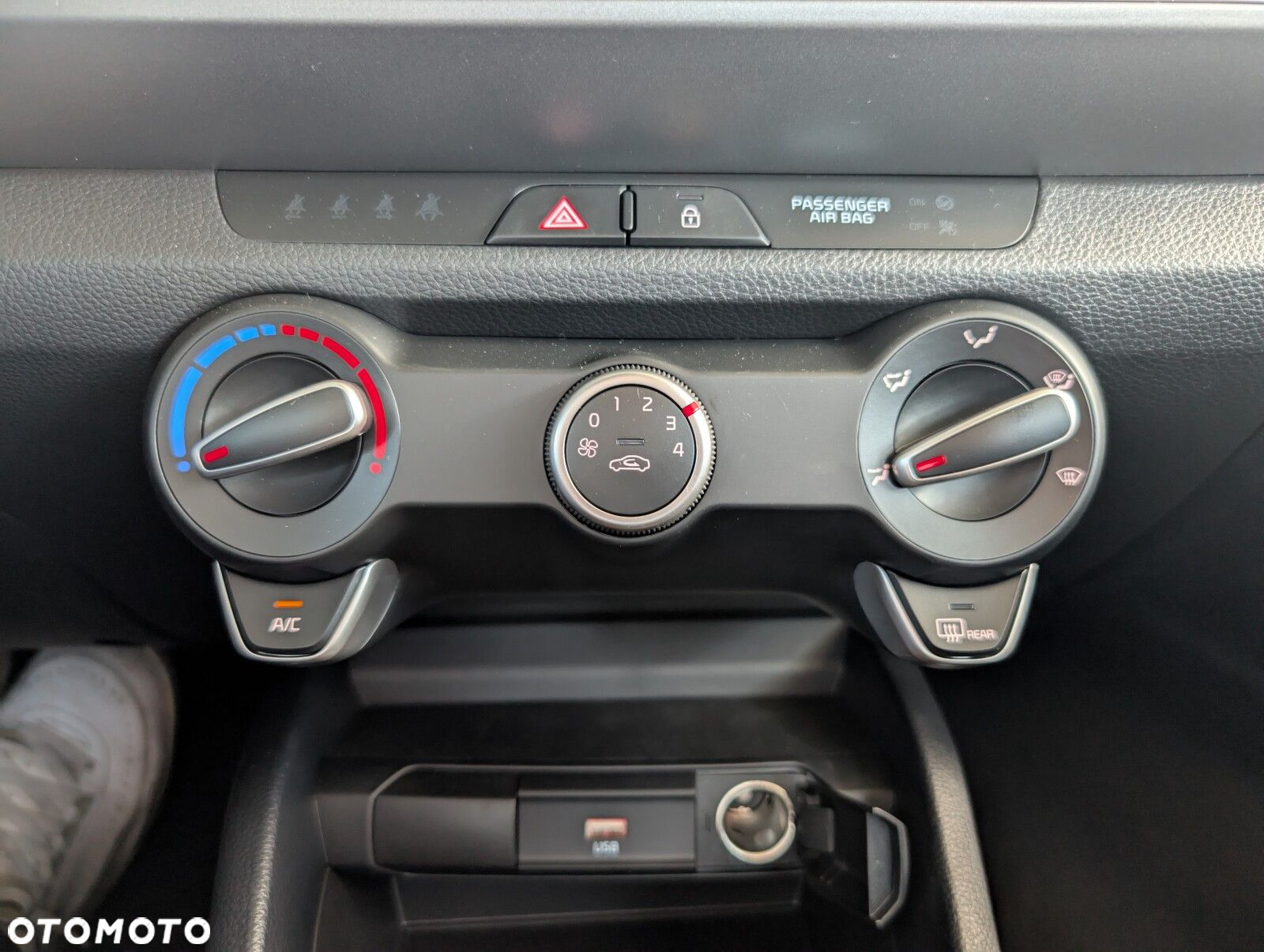 Kia Stonic 1.2 M - 12