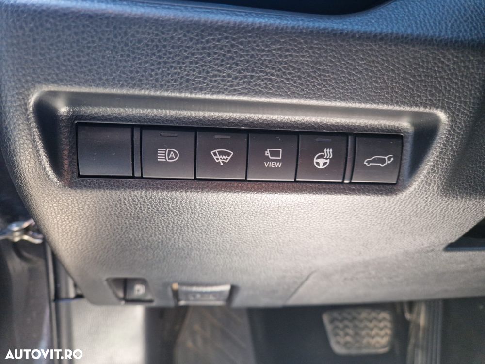 Toyota RAV4 2.5 VVT-iE 4x4 Luxury - 11