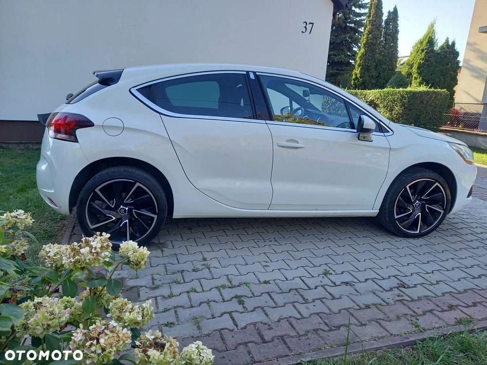 Citroën DS4 HDi 115 SoChic - 14