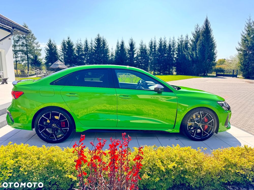 Audi RS3 Limousine - 8
