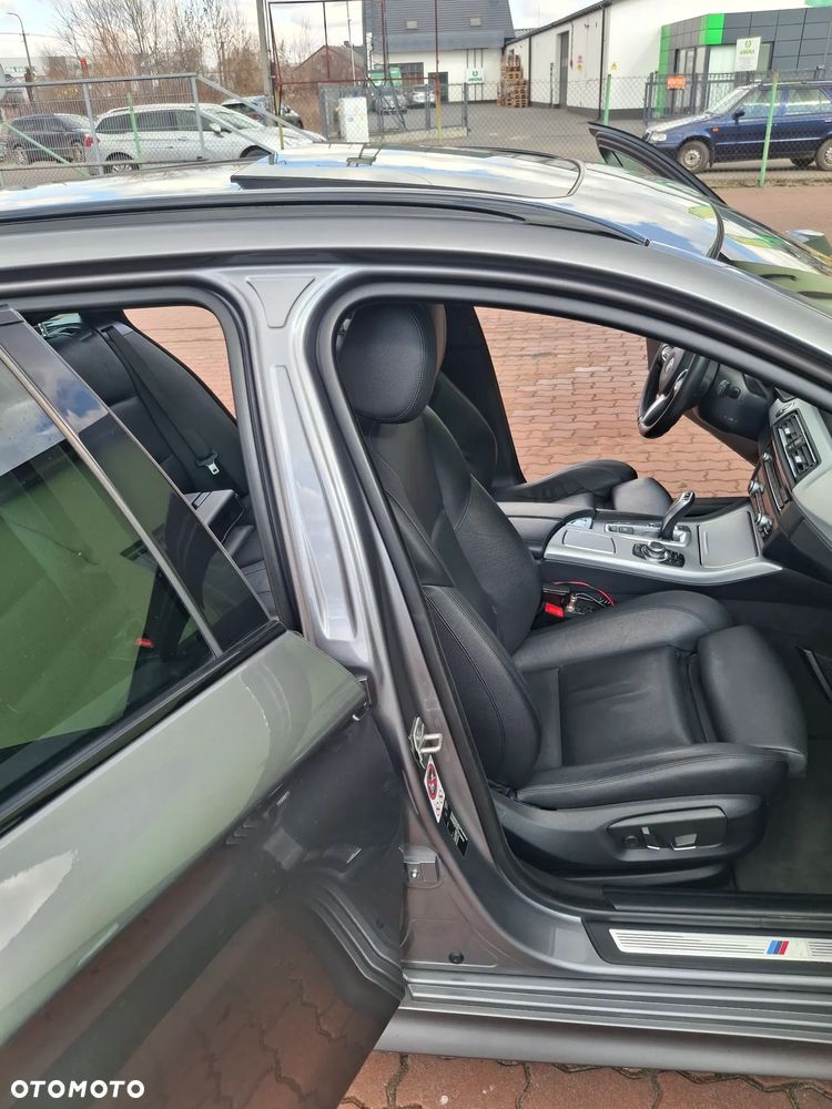 BMW Seria 5 530d xDrive - 16