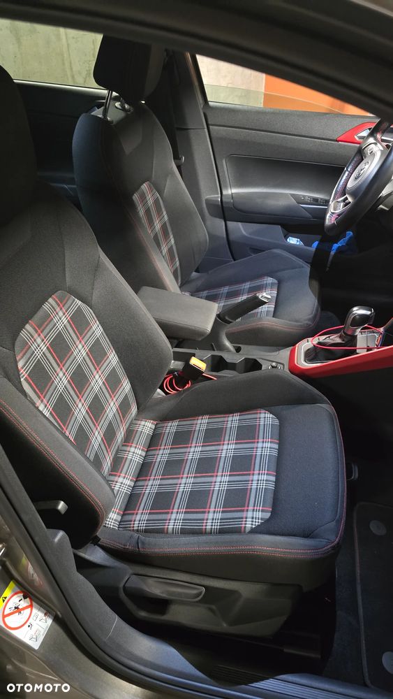 Volkswagen Polo 2.0 TSI GTI DSG - 17