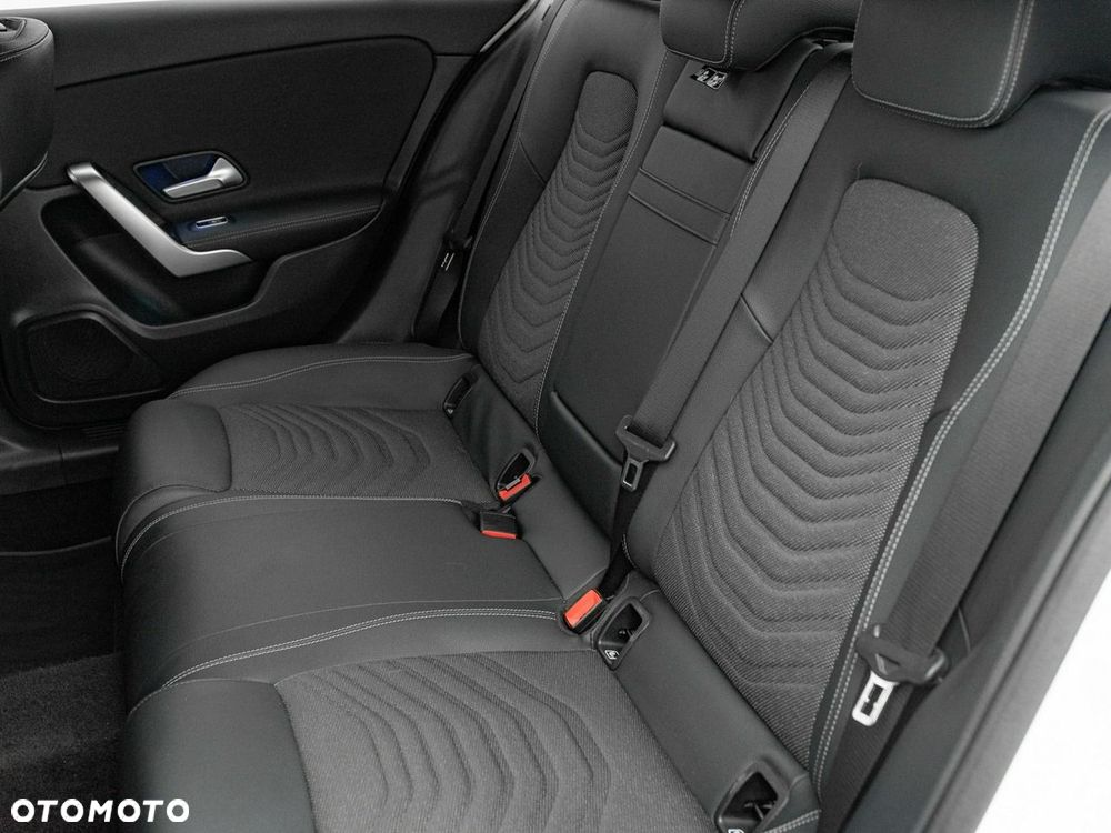 Mercedes-Benz Klasa A 200 d 8G-DCT Progressive - 22